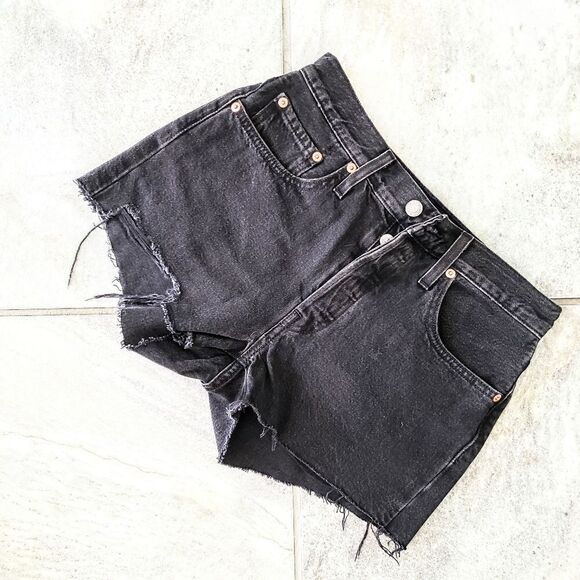 Levi's Classic Denim Cutoff Shorts BLACK Button Fly 26" - Picture 1 of 5